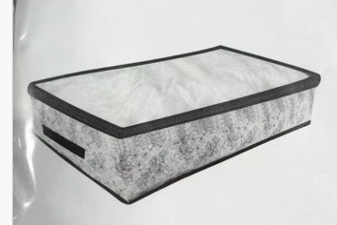 Borsa portaoggetti per riporre vestiti e coperte.