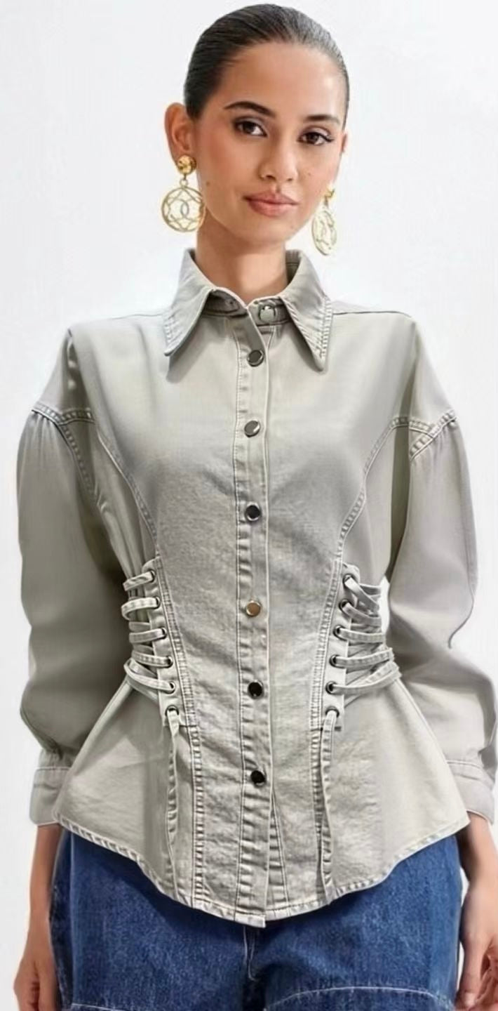 Giacca stretta in vita